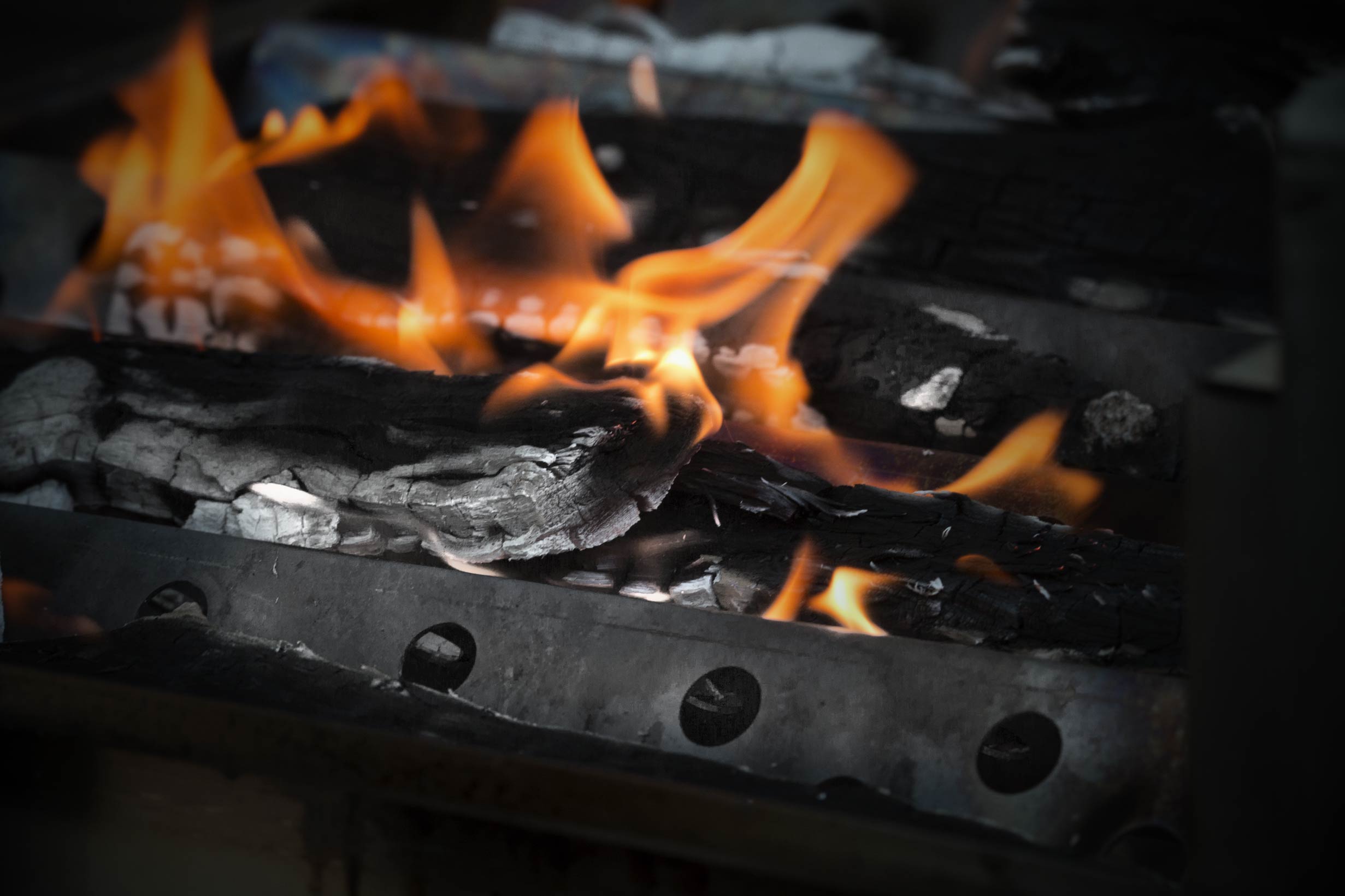 Chad-O-Chef - HYBRID Braai-Ember-Drawer - Gas Wood Charcoal